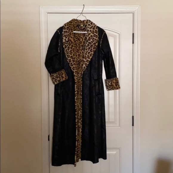 Overcoat - Picture 2 of 3